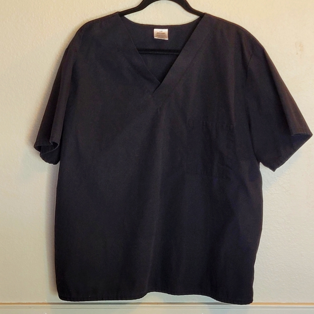 Scrub Top Size Large EUC
